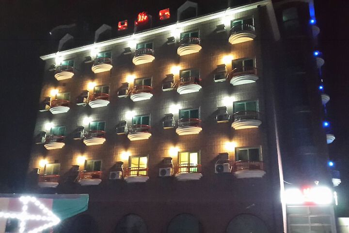 Hotel 33 of 41