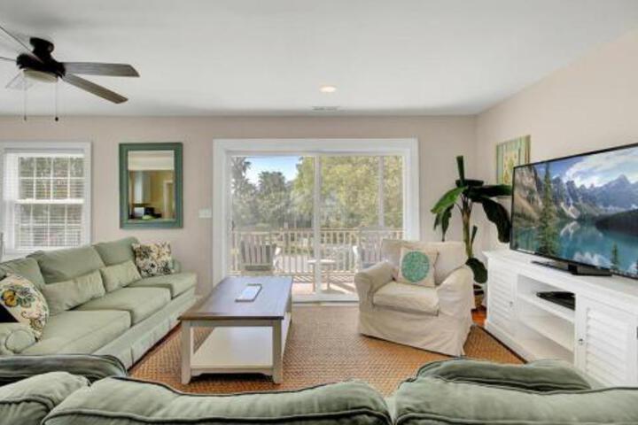 717 Carolina Boulevard in Isle Of Palms, SC