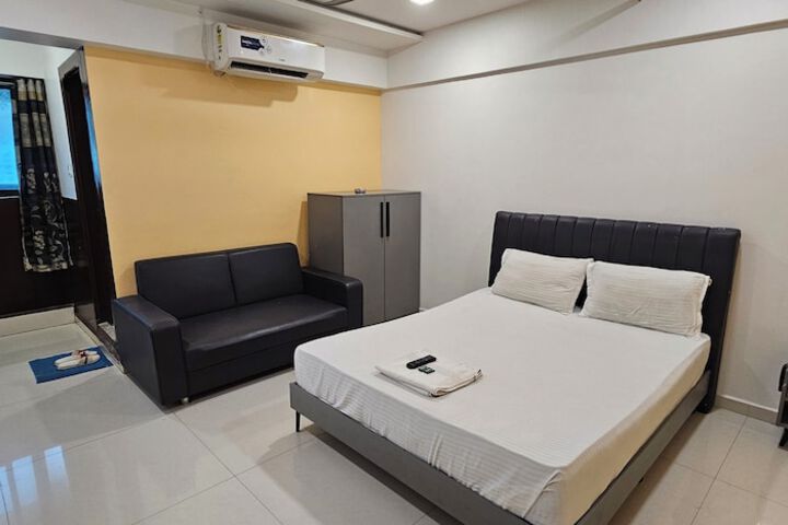 Room 2 of 22
