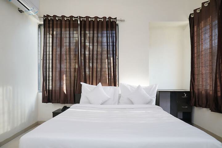 Room 5 of 7