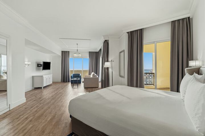 Room 48 of 335
