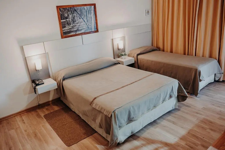 Room 2 of 13