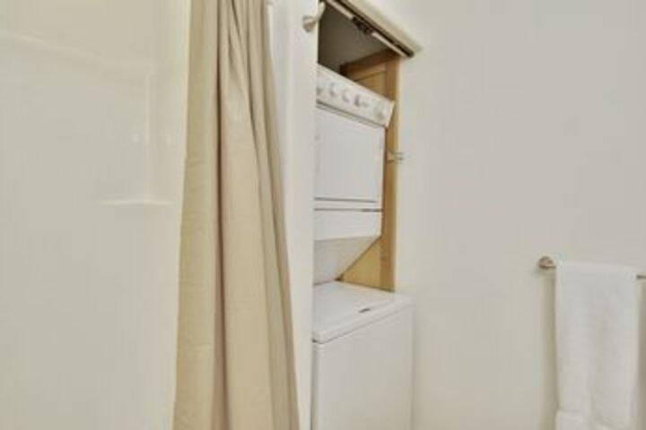 Room 21 of 24