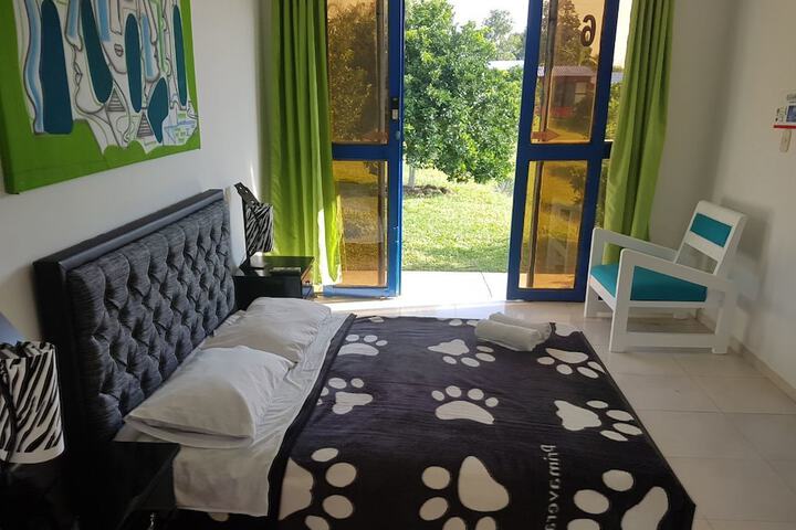 Room 8 of 39