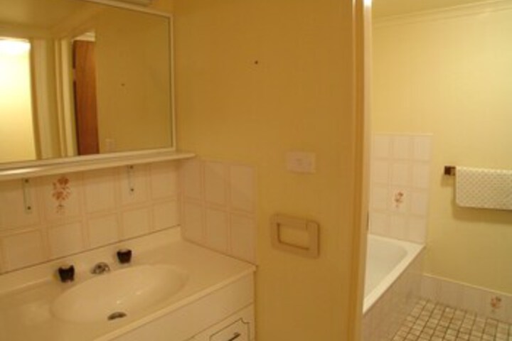 Room 2 of 14