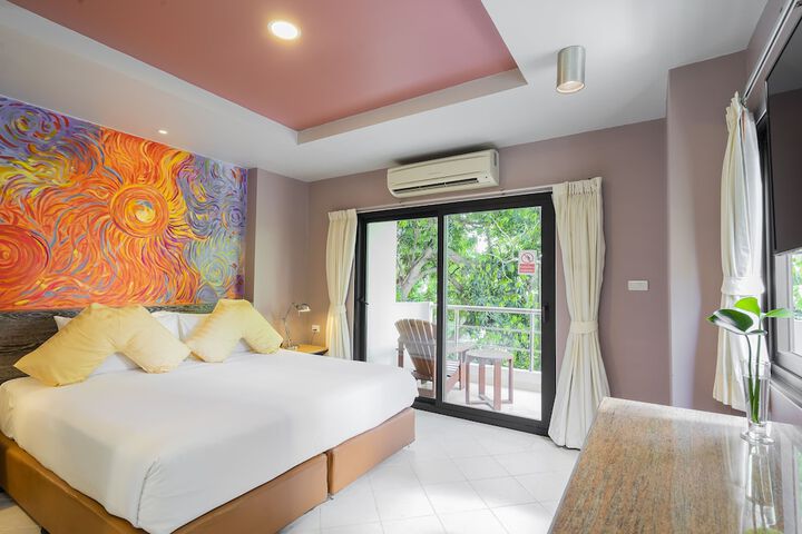 Room 32 of 111