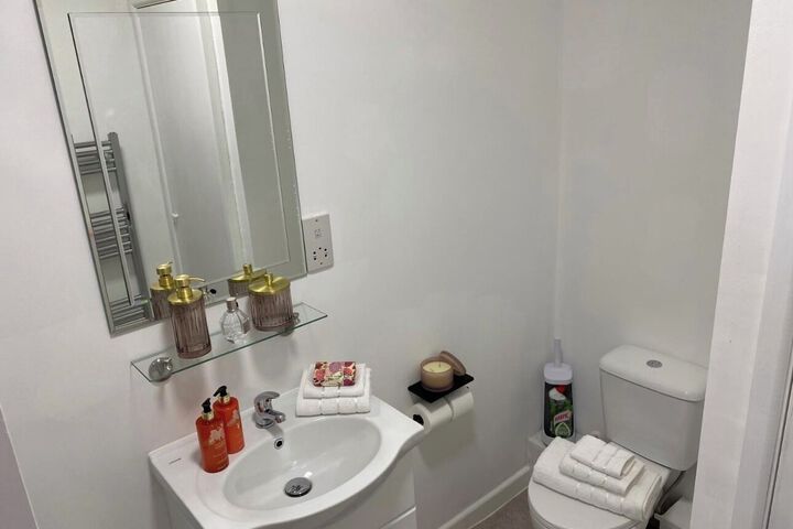 Room 9 of 75