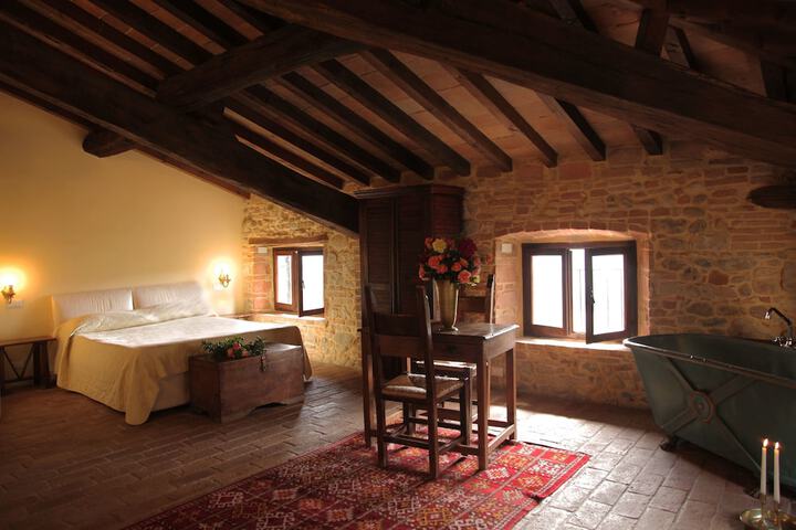 Room 5 of 46