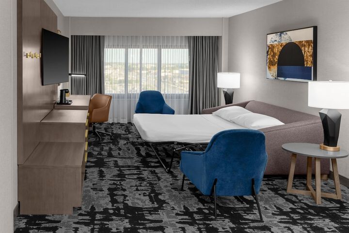 Room 18 of 54