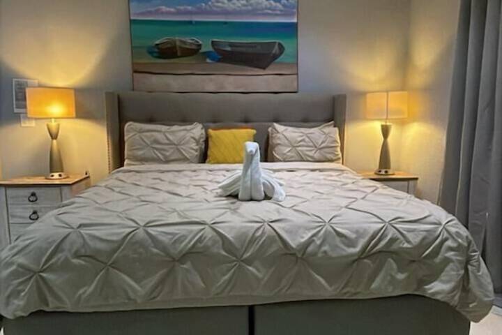 Room 28 of 107