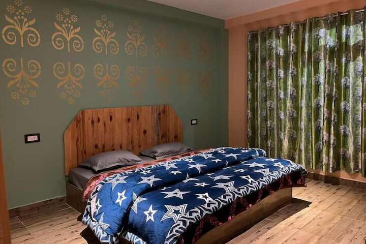 Room 7 of 31
