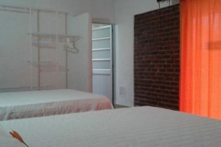 Room 19 of 40