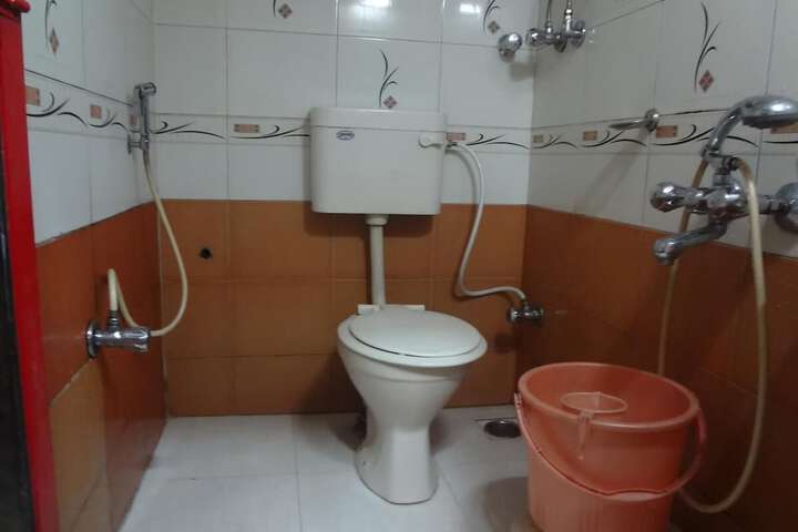 Room 44 of 46