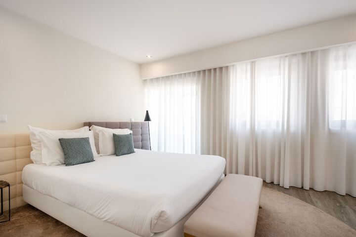 Room 4 of 51