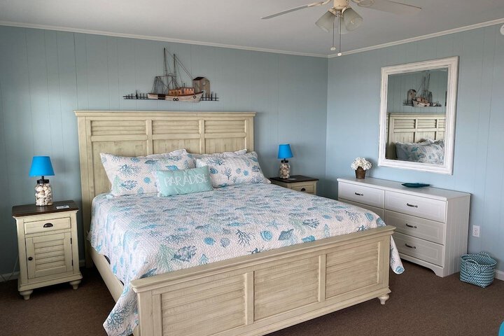 Room 10 of 38