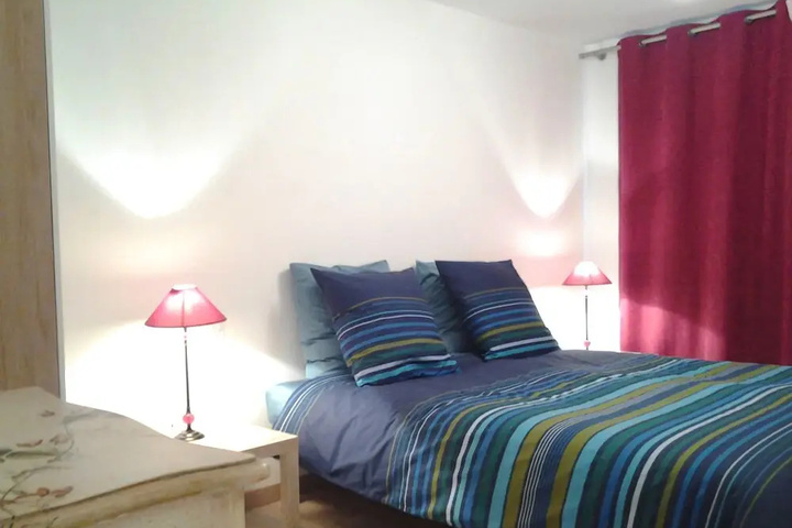 Room 5 of 15