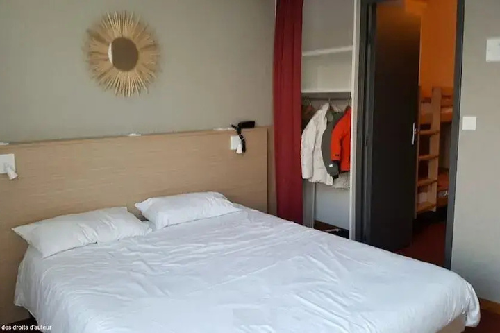 Room 6 of 21