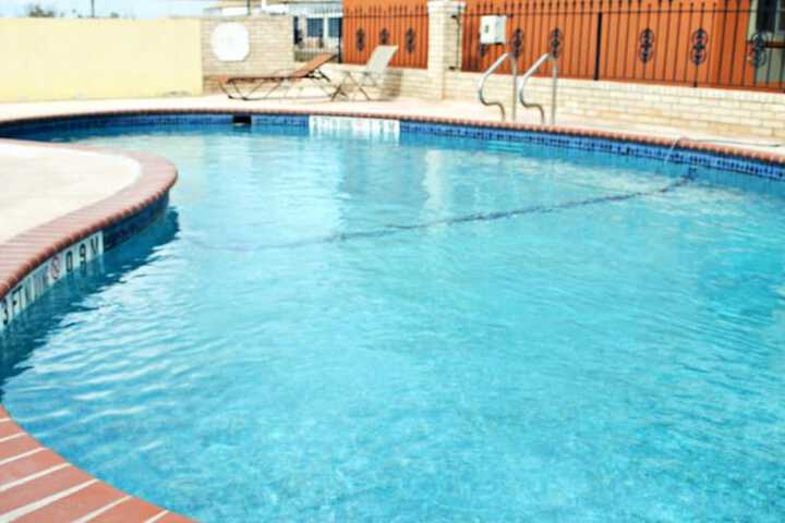 Pool 43 of 47
