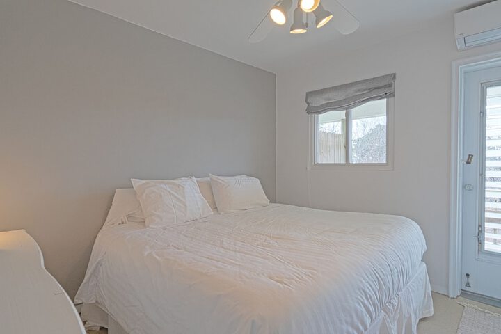 Room 15 of 152