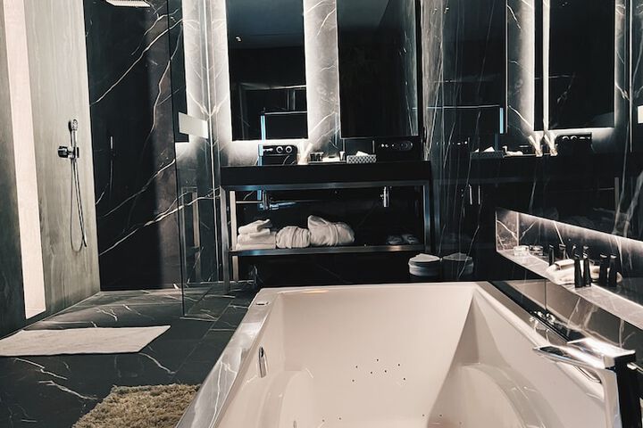 Room 46 of 54