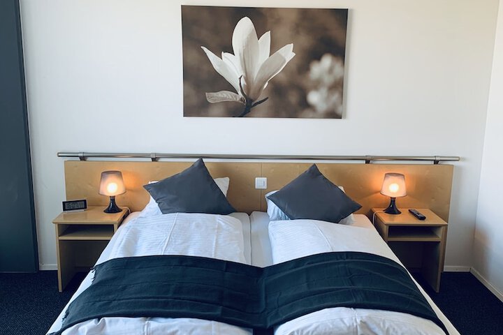 Room 7 of 39