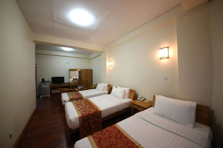 Room 9 of 41
