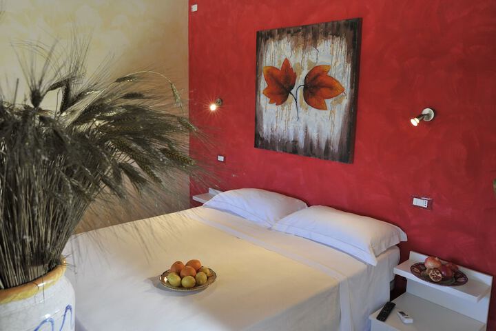Room 5 of 32
