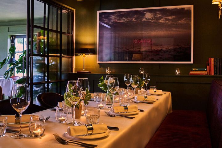 Dining 42 of 88