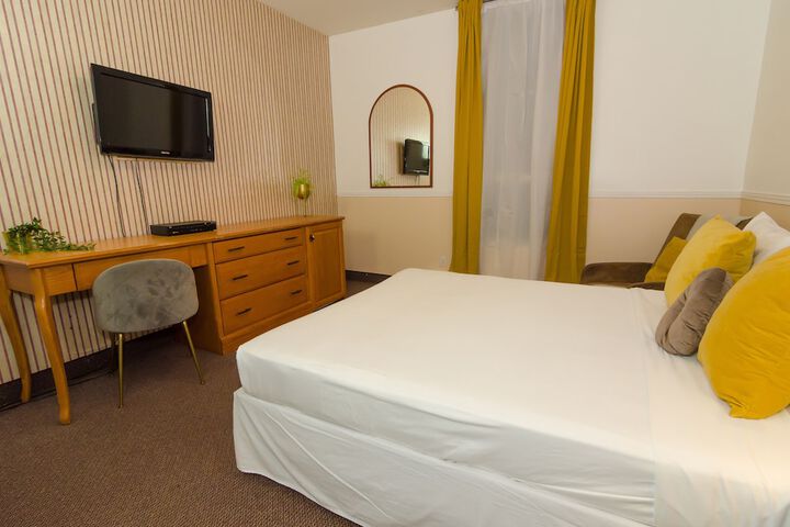 Room 20 of 87