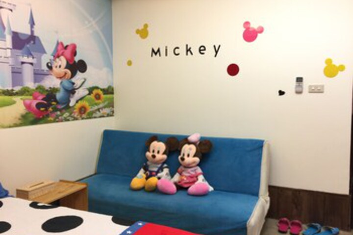 Room 43 of 57