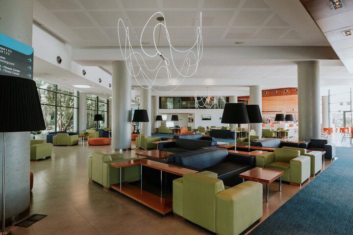 Guest Lobby