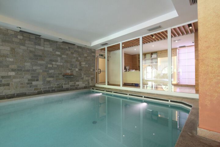 Pool 35 of 51