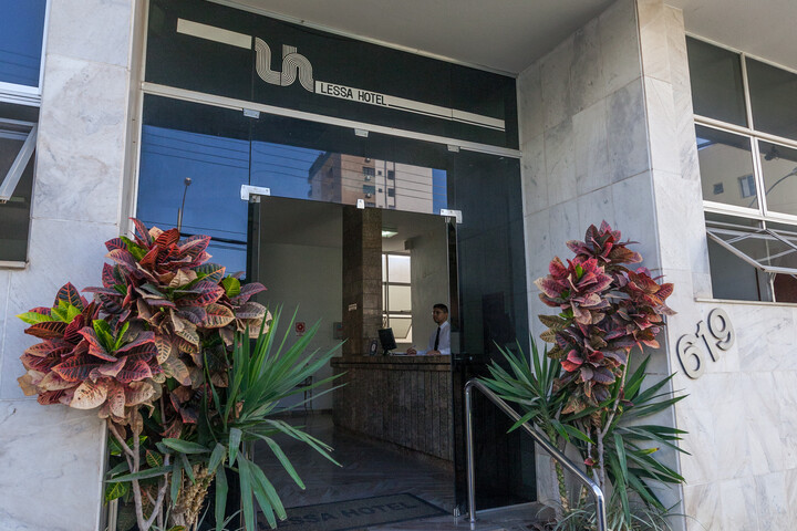 Lessa Hotel