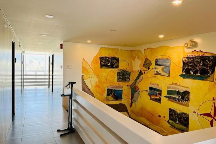 Ballroom/Hall 16 of 21