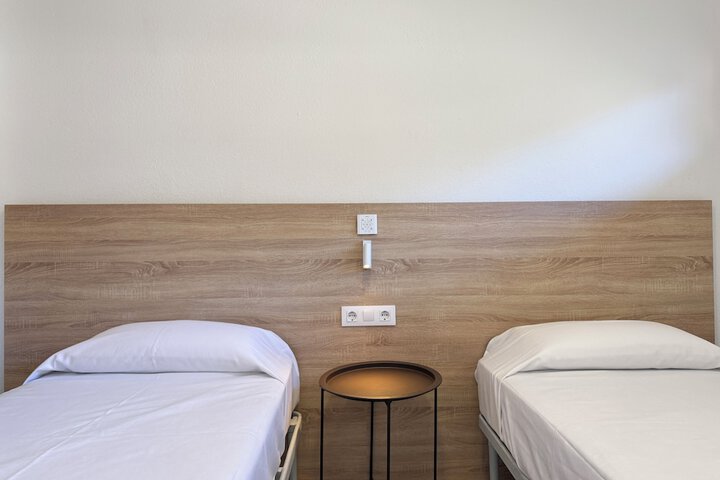Room 17 of 84