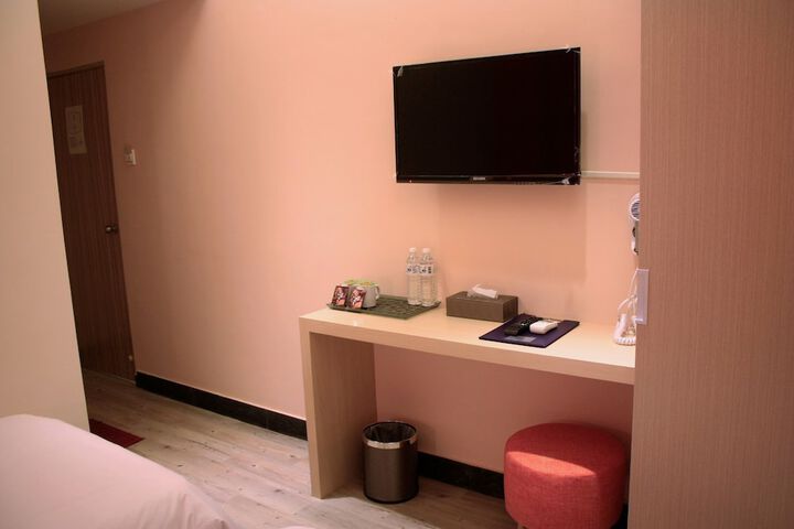 Room 32 of 58