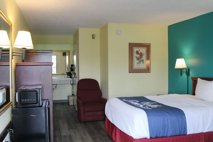 Room 11 of 62