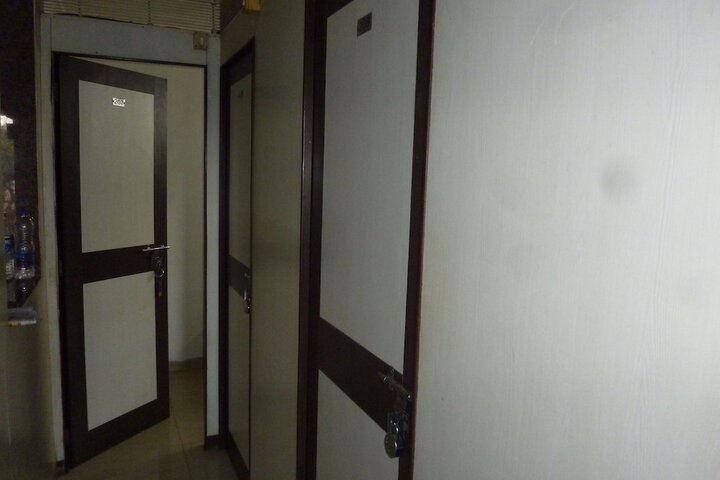 Ballroom/Hall 13 of 15