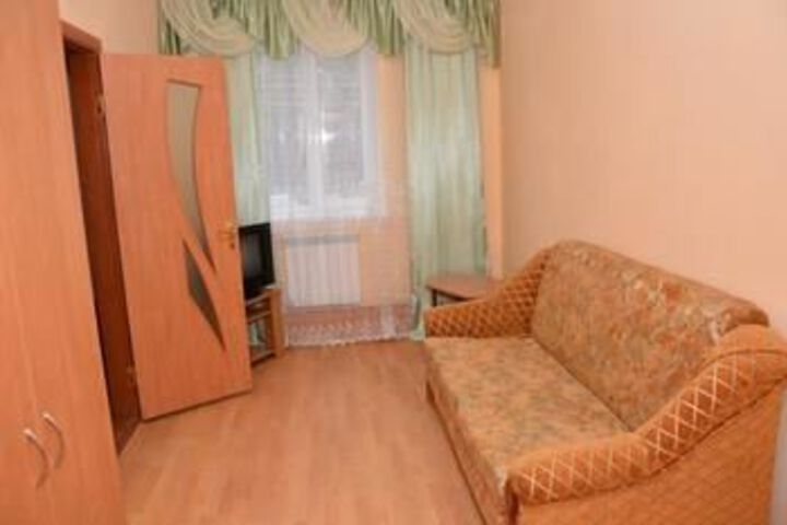 Room 6 of 7