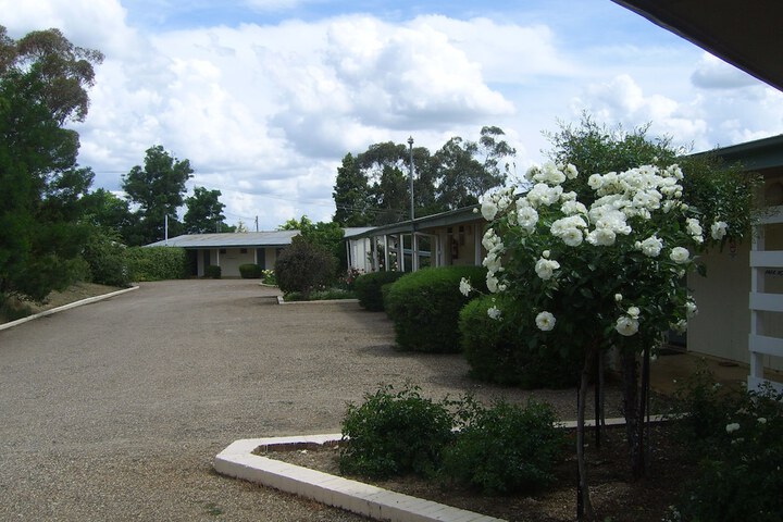 Property Grounds 51 of 87