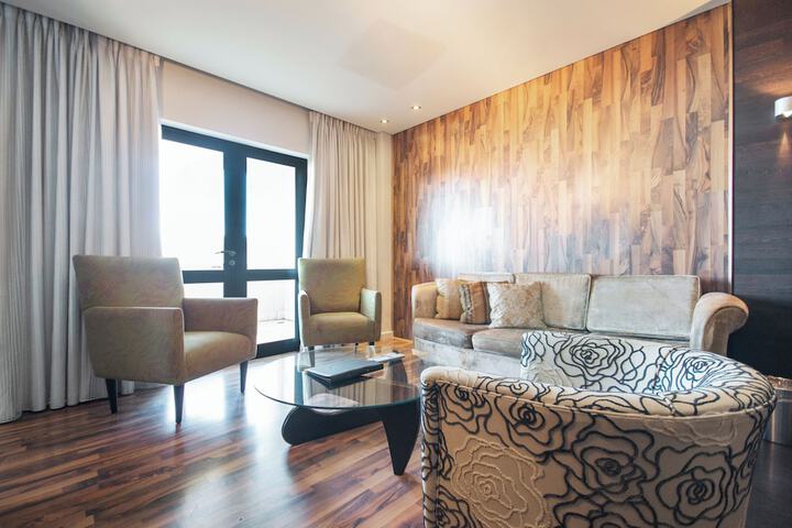 Room 50 of 102
