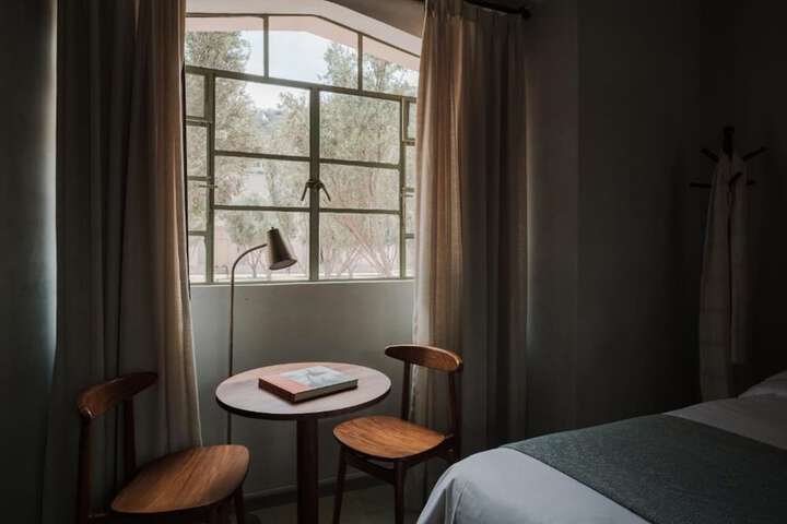 Room 35 of 222