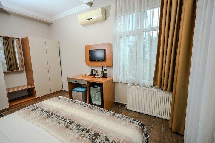 Room 34 of 101
