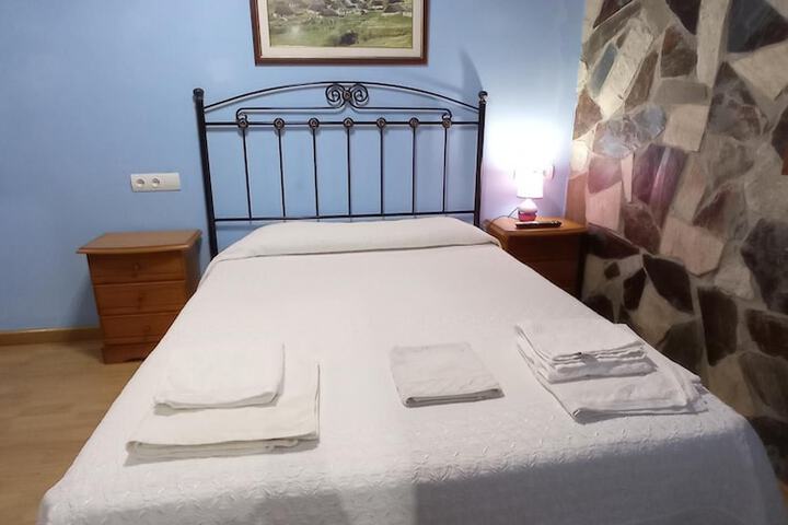 Room 28 of 63