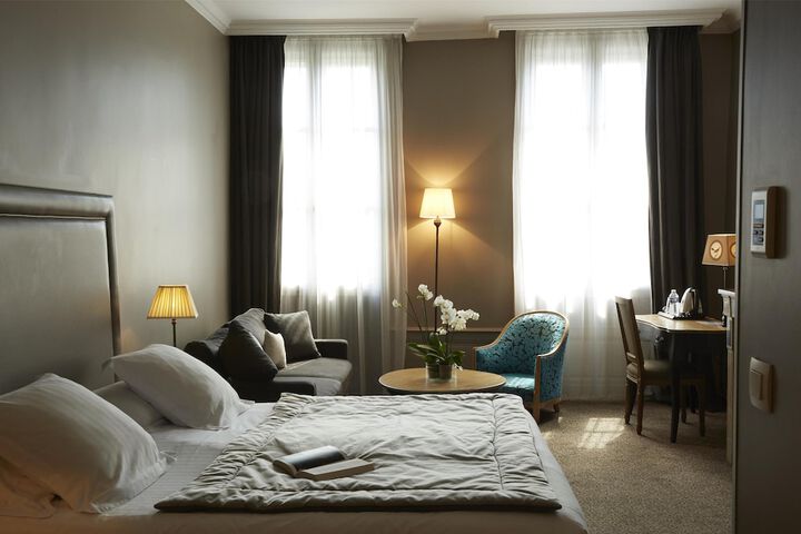 Room 50 of 84