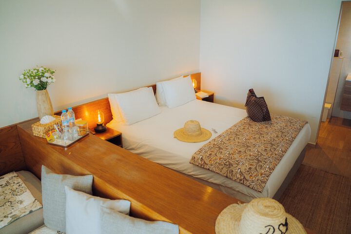 Room 12 of 73