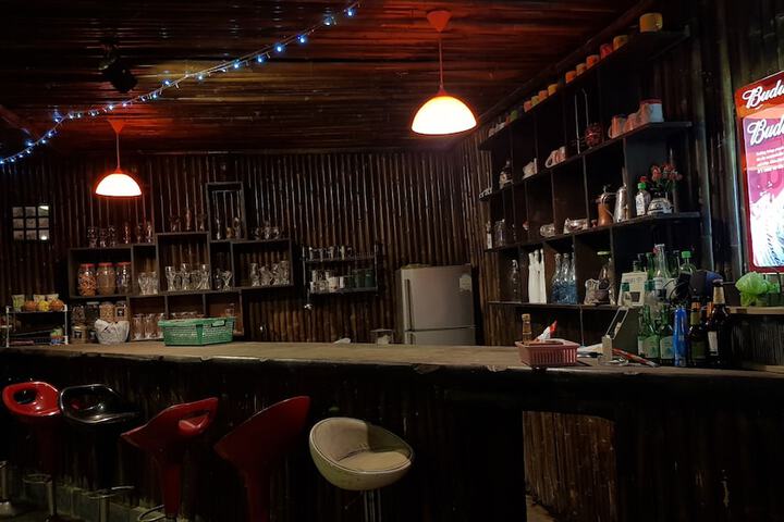 Lounge 57 of 90
