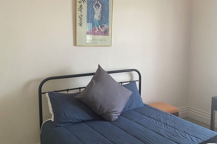 Room 2 of 9