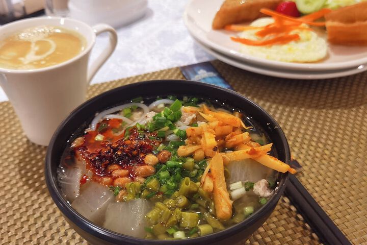 Breakfast/Coffee Service 68 of 77