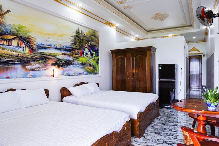 Room 4 of 47